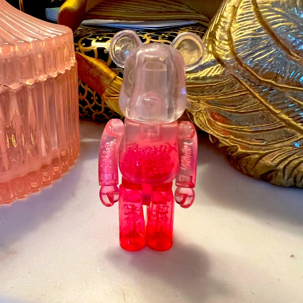 Pink/Clear Ombré Be@rbrick